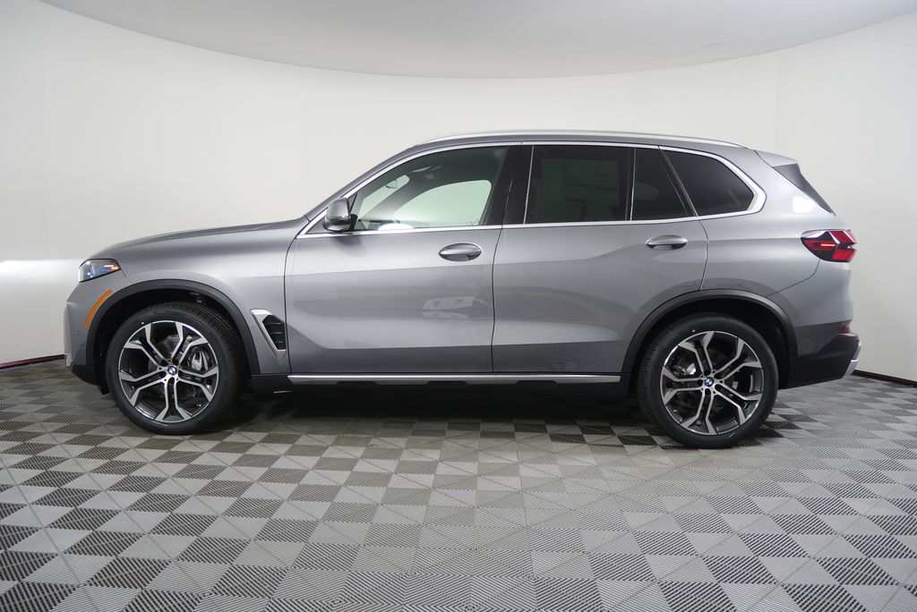 Thumbnail: 2026 BMW X5 - 6