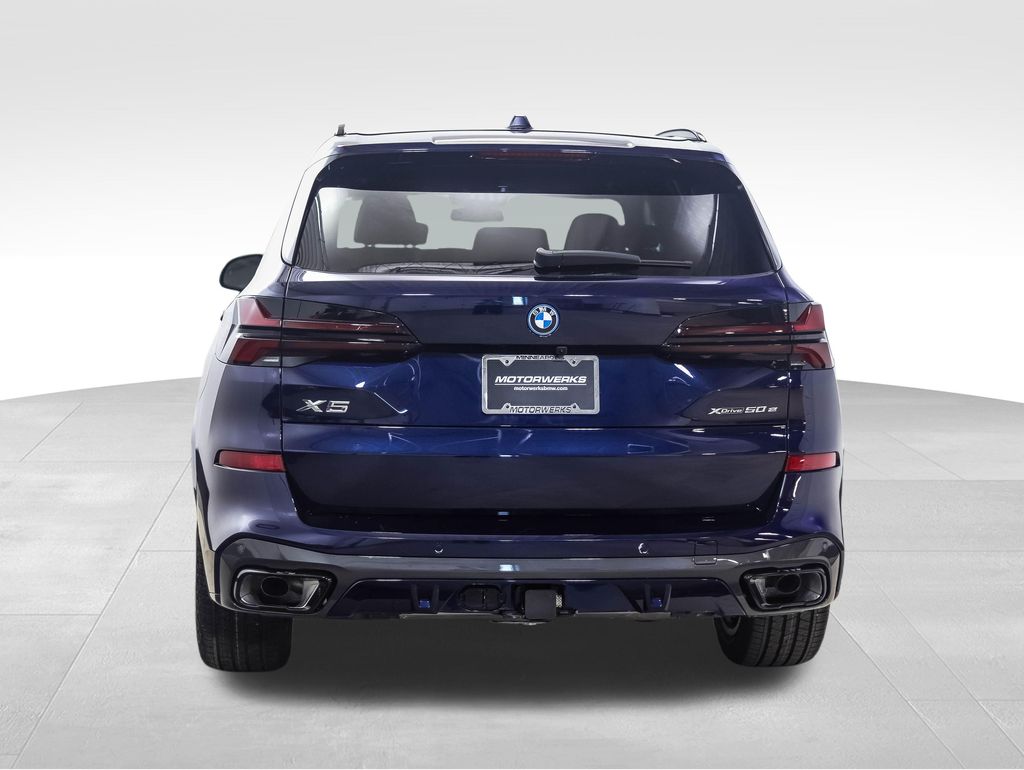 Thumbnail: 2026 BMW X5 - 4