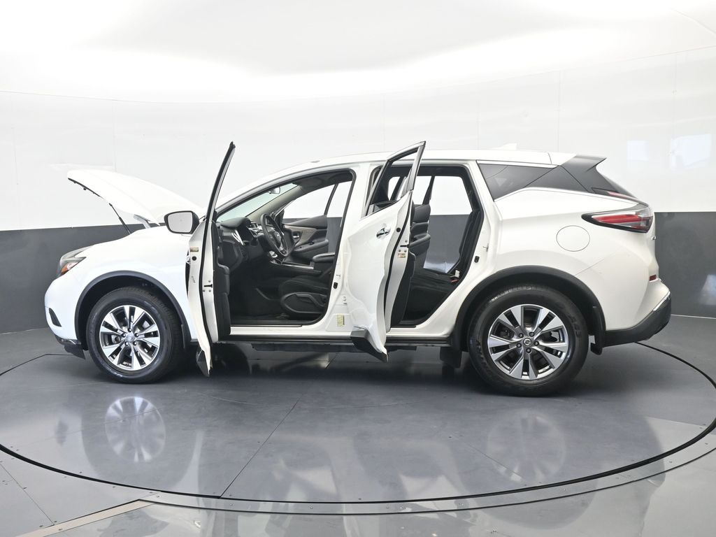 Used 2018 Pearl White Nissan S image 70
