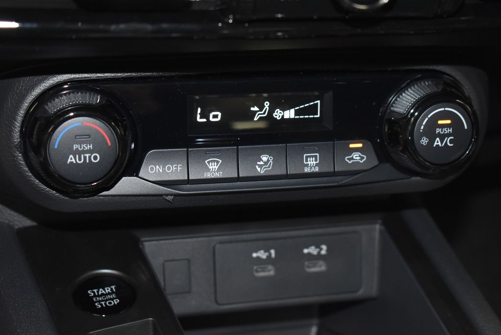 Thumbnail: 2026 Nissan Kicks - 18