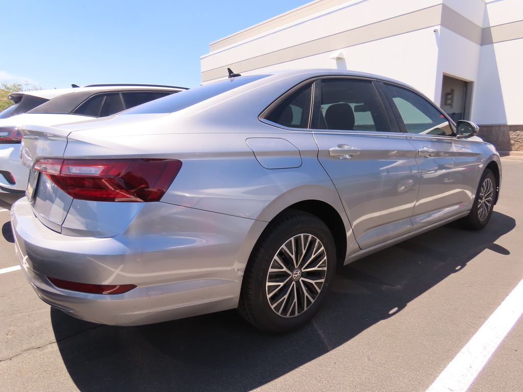 Thumbnail: 2021 Volkswagen Jetta - 4