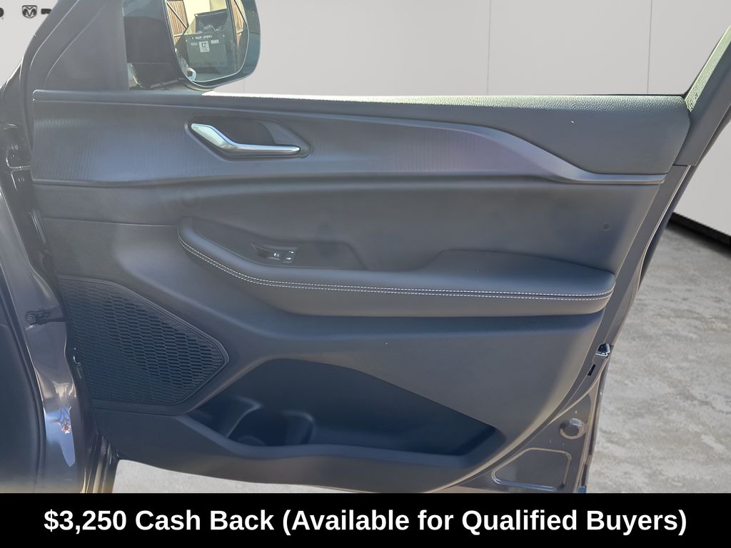 New Car 2025 Jeep Grand Cherokee  For Sale Under $40,000 In Austin, Texas