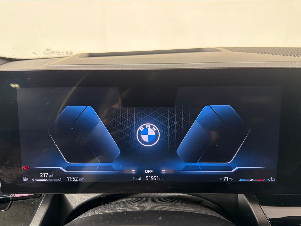 Thumbnail: 2024 BMW 5 Series - 27