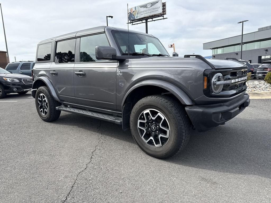 Carbonized Gray Metallic 2023 Ford Bronco Outer Banks 4-Door 4WD SUV / Crossover Four-Wheel Drive Automatic