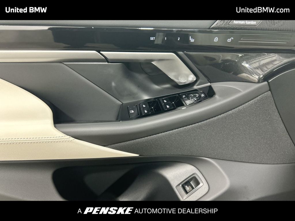 Thumbnail: 2026 BMW 5 Series - 11