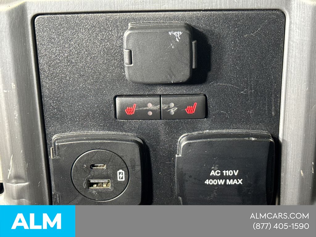 Used 2020 Black Ford Platinum image 25