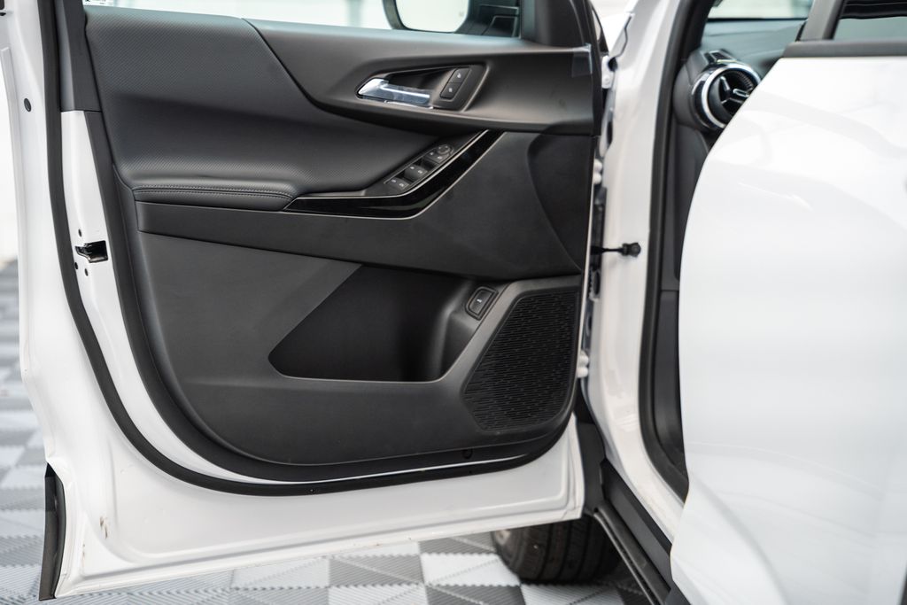ChevroletEquinox40