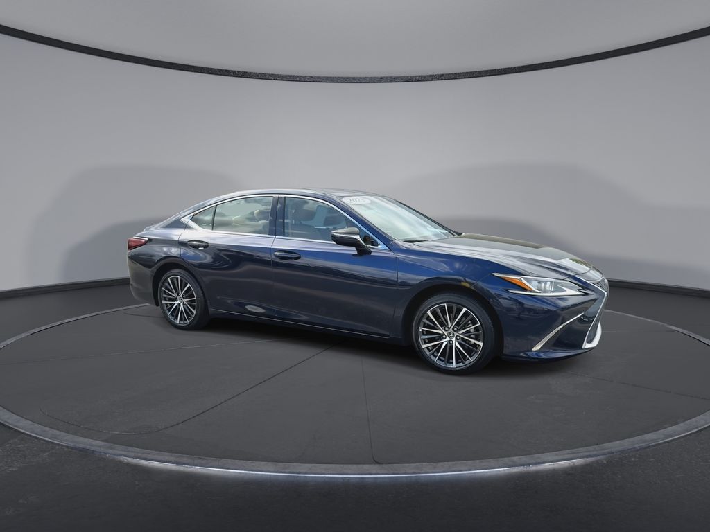 Thumbnail: 2025 Lexus ES - 2