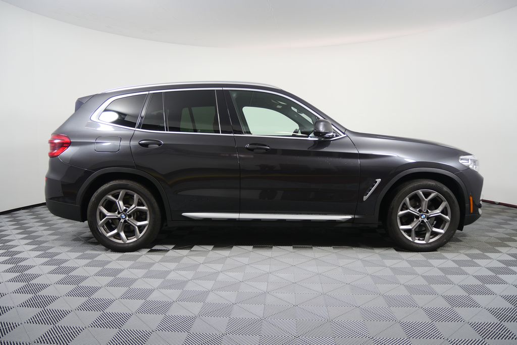 Thumbnail: 2021 BMW X3 - 2
