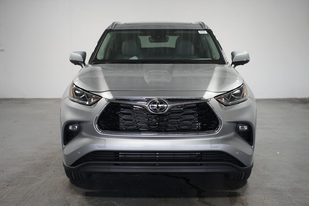 2025 Toyota Highlander Limited 2