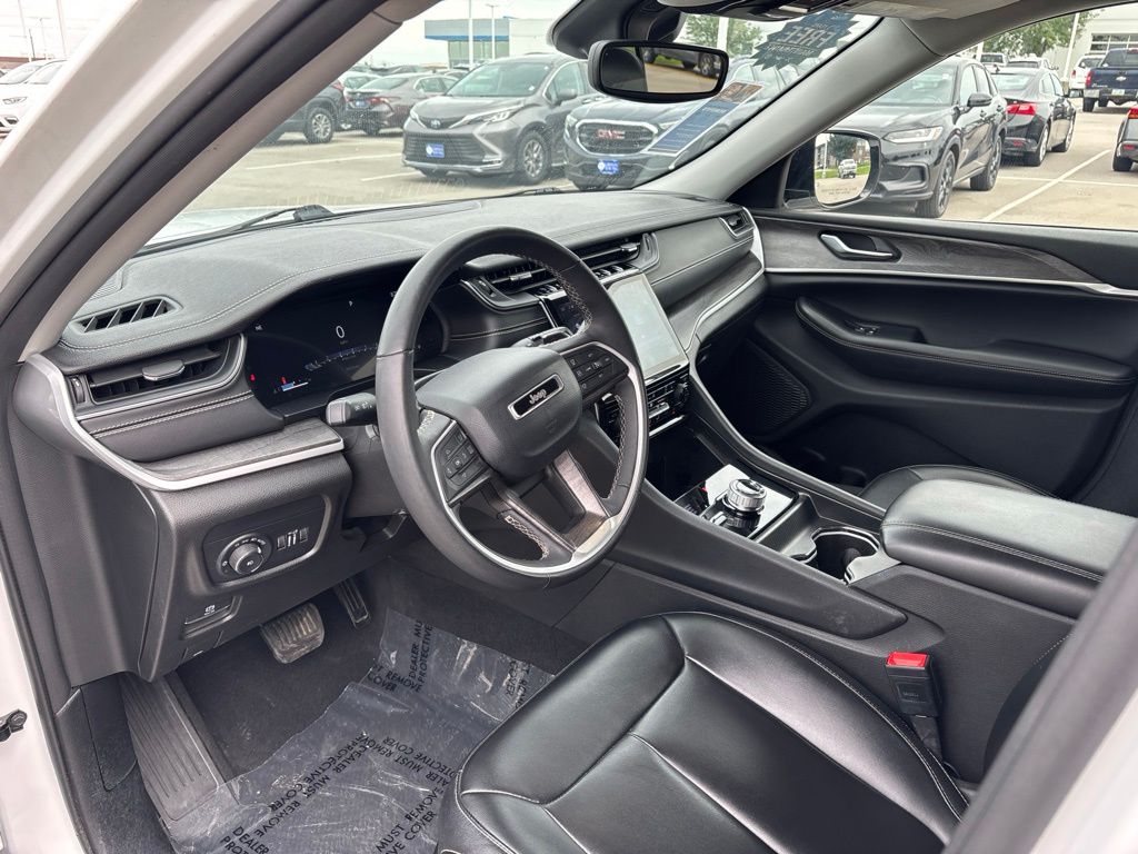 Used 2024 Jeep Grand Cherokee SUV