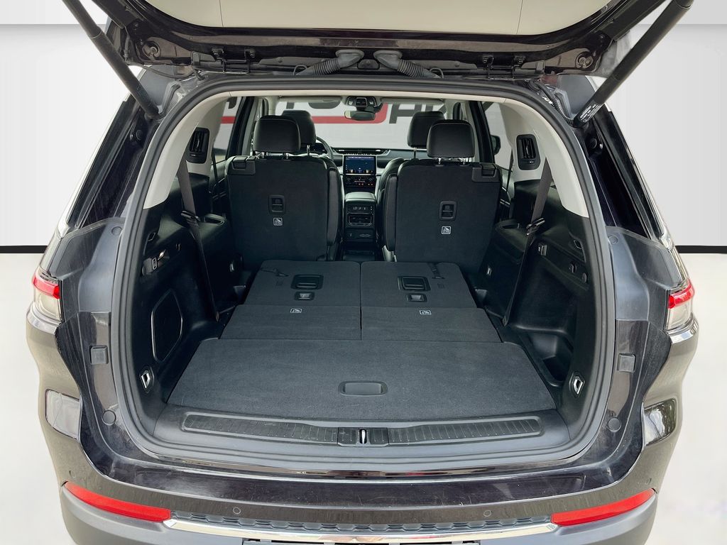 Used 2022 Orange Jeep Limited image 27