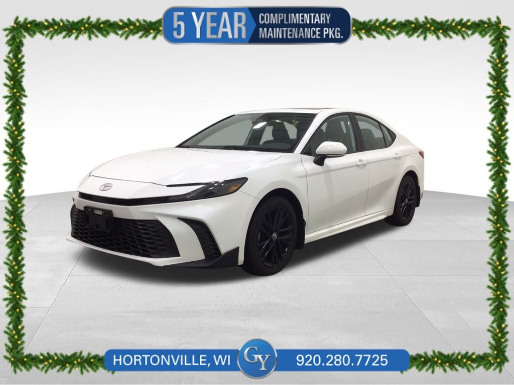 2025 Toyota Camry SE AWD