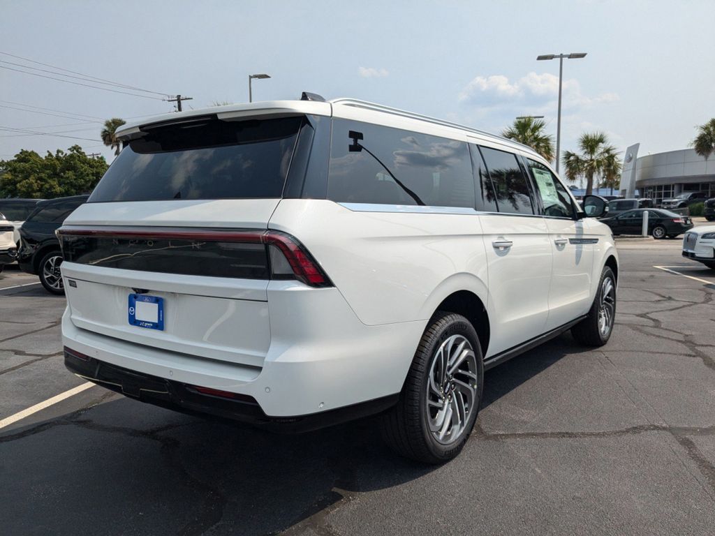 2025 Lincoln Navigator L Reserve