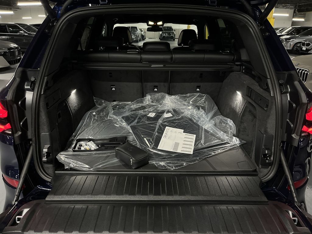 Thumbnail: 2026 BMW X5 - 24