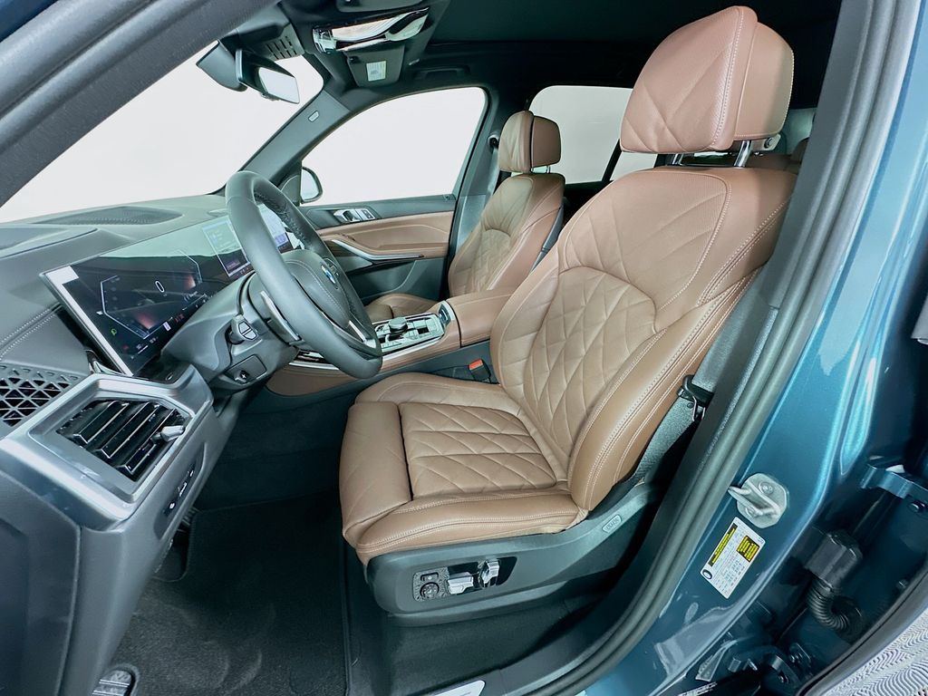 Thumbnail: 2026 BMW X5 - 16