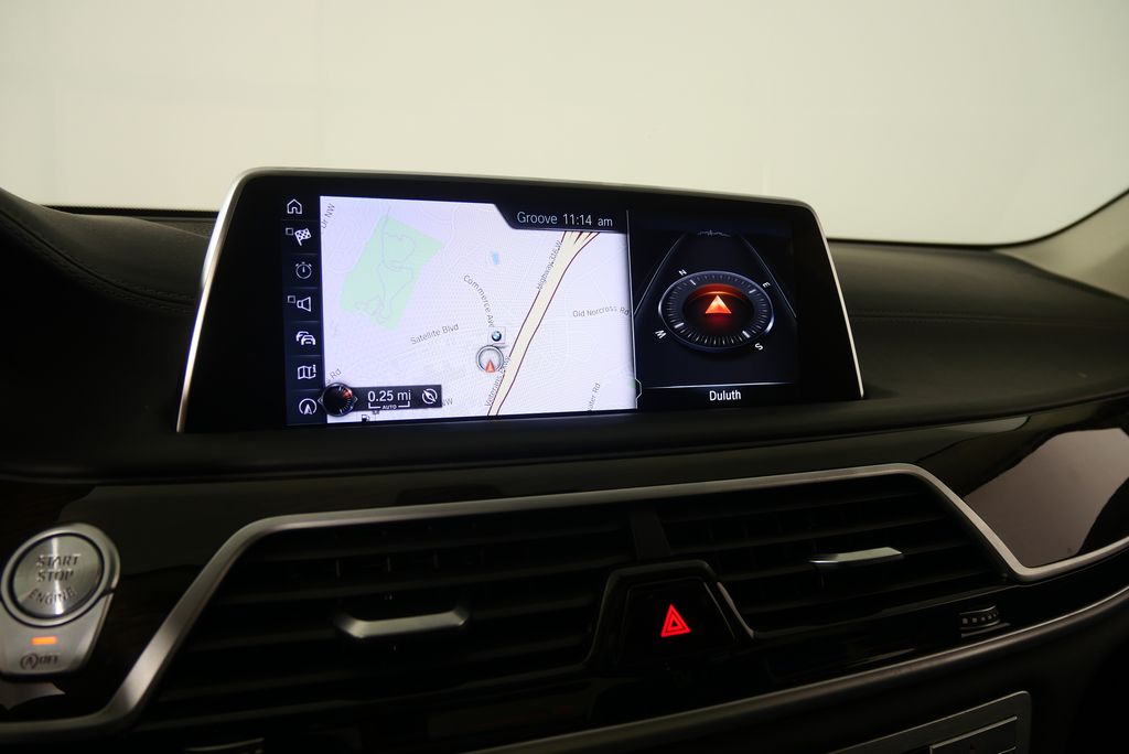 Thumbnail: 2017 BMW 7 Series - 26