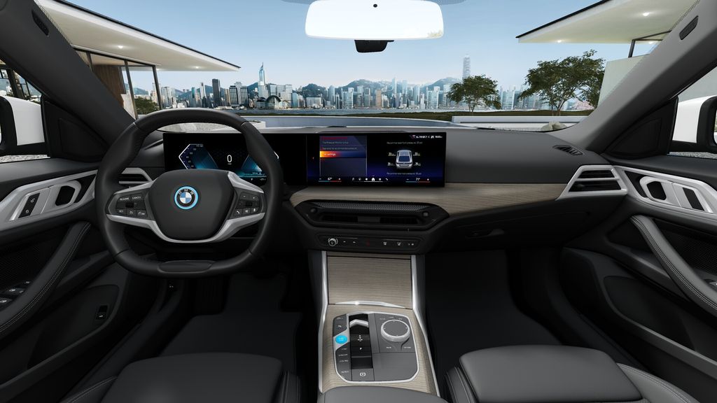 2025 BMW i4 eDrive40 10