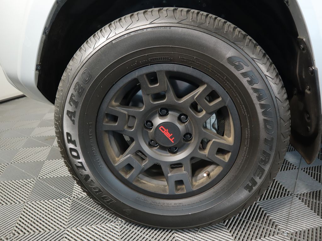 Thumbnail: 2023 Toyota 4Runner - 31