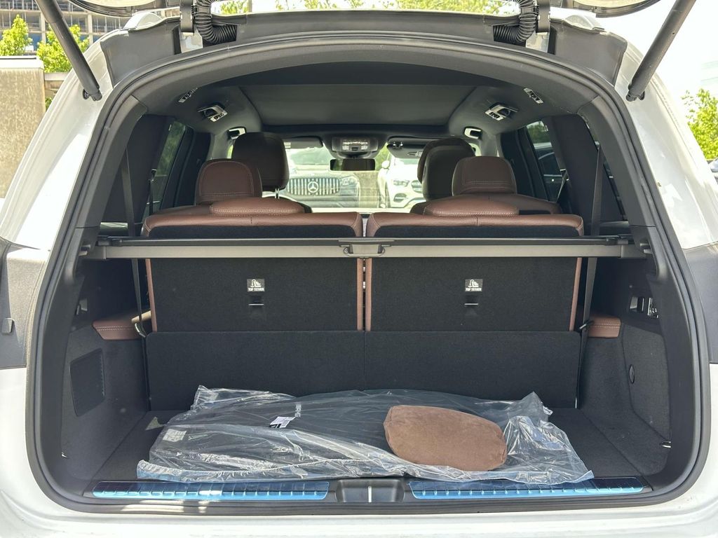 2025 Mercedes-Benz GLS 450 4MATIC 22