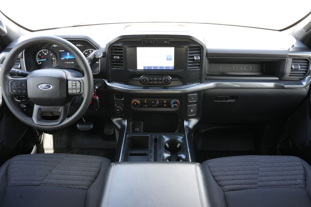 2023 Ford F-150 XL - 4