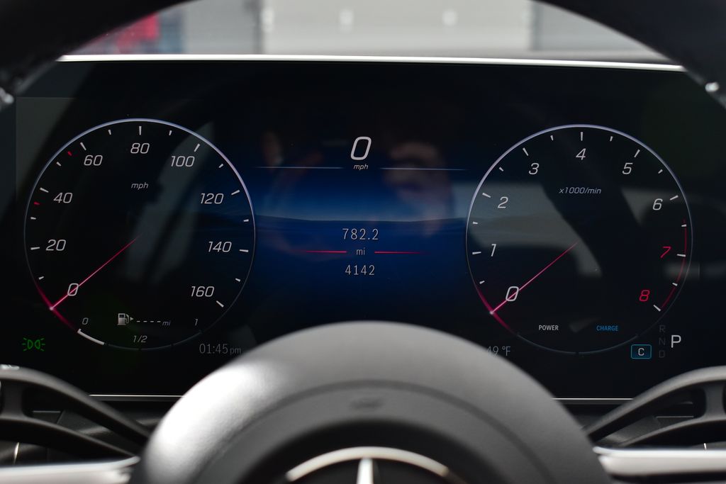 Thumbnail: 2025 Mercedes-Benz C-Class - 15