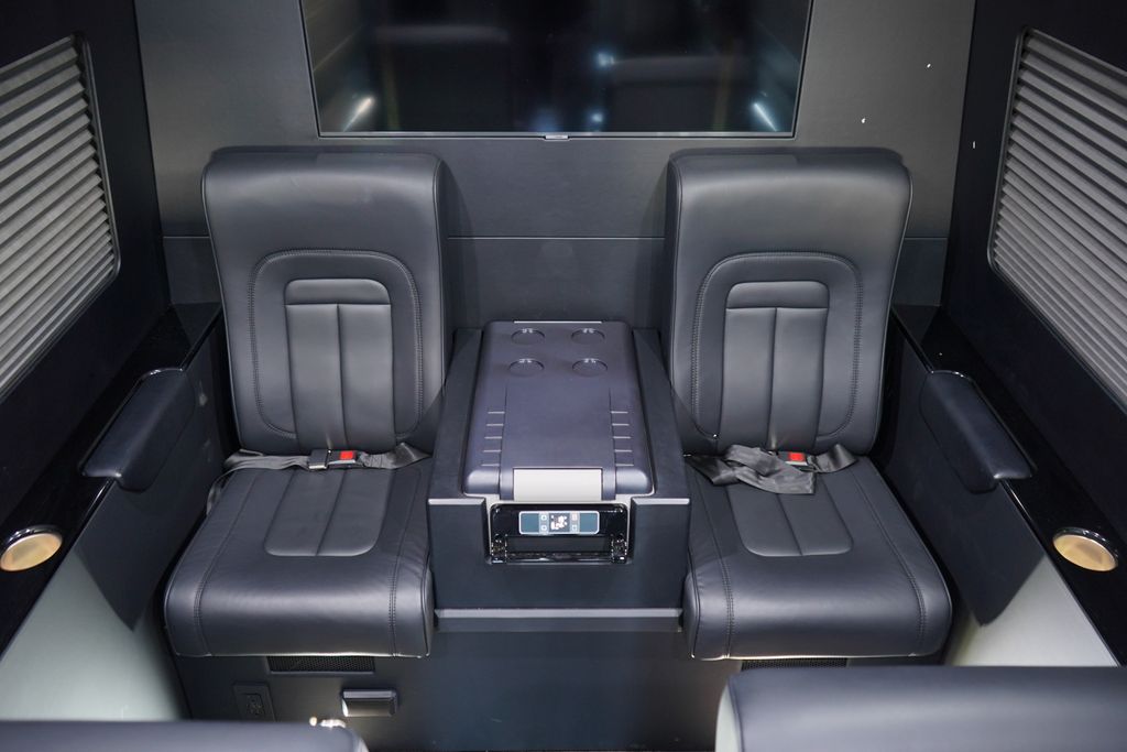 Thumbnail: 2022 Mercedes-Benz Sprinter - 12