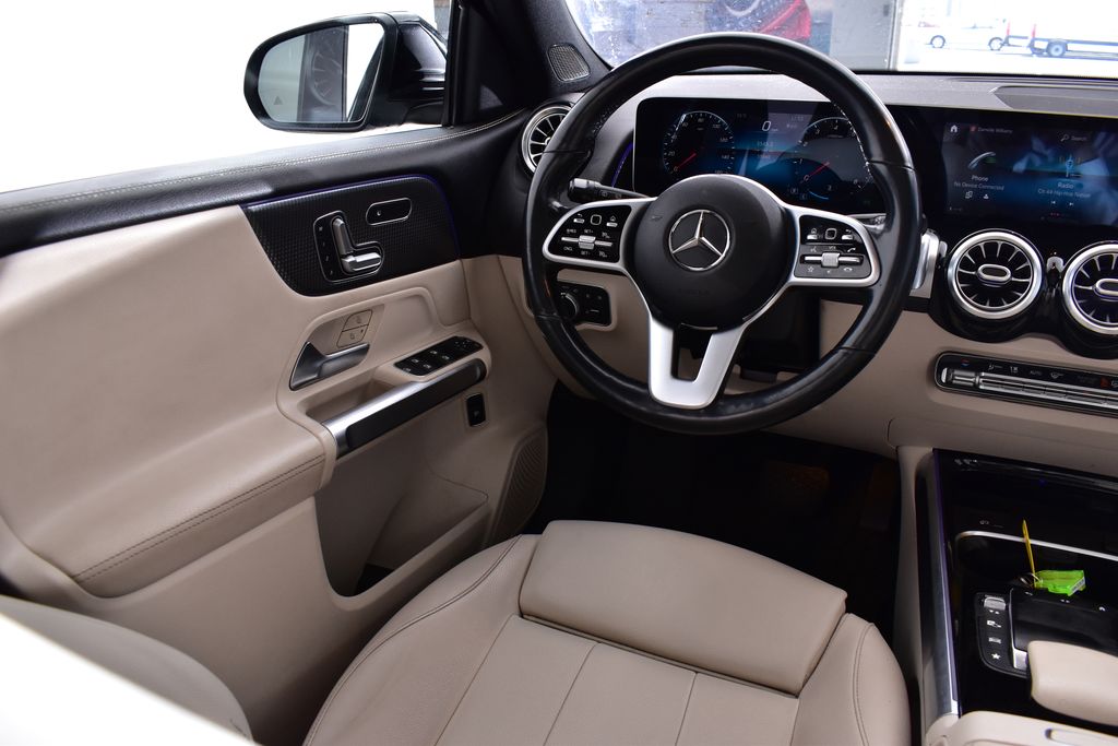 Thumbnail: 2021 Mercedes-Benz GLB - 24