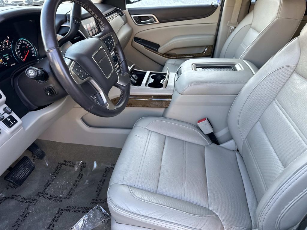 Thumbnail: 2017 GMC Yukon - 30