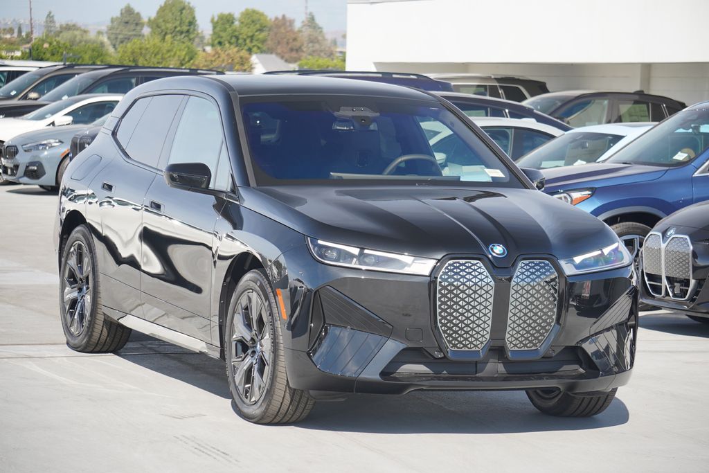 2025 BMW iX xDrive50 3