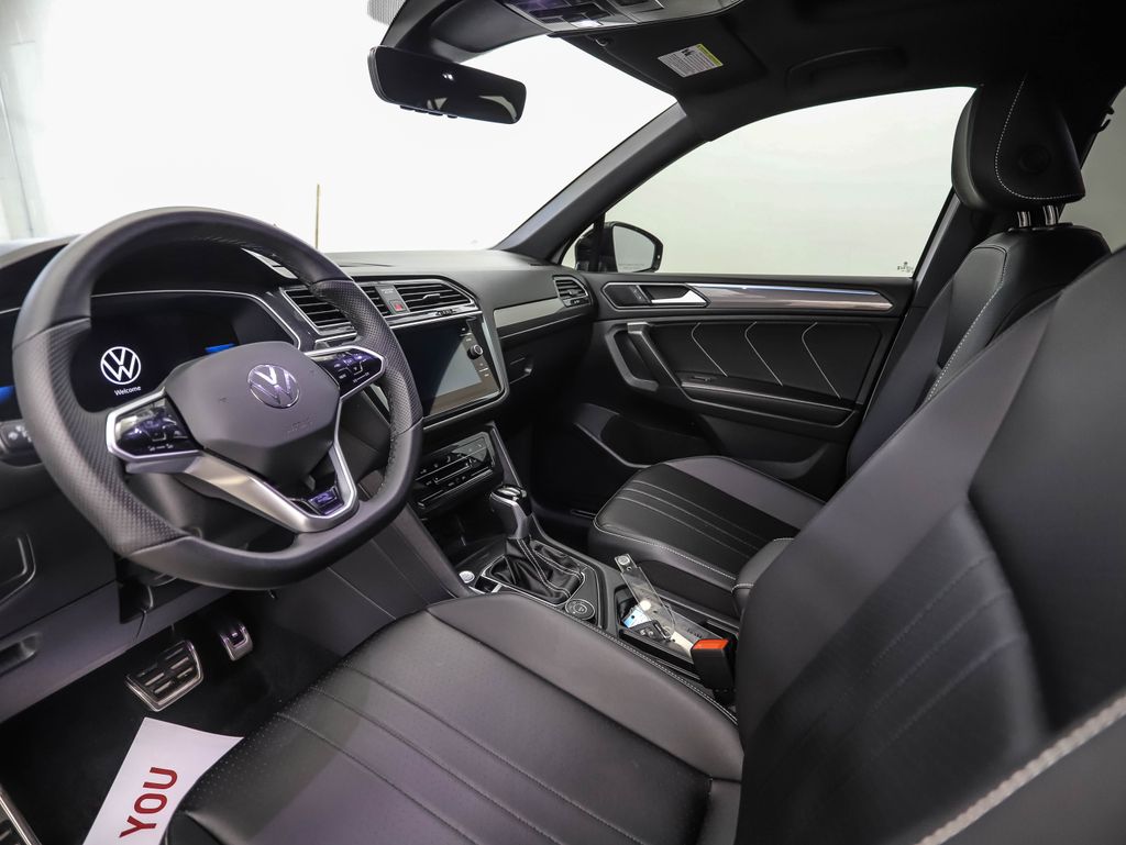 Thumbnail: 2024 Volkswagen Tiguan - 10