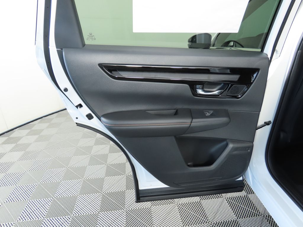 2025 Honda CR-V Sport Touring 27