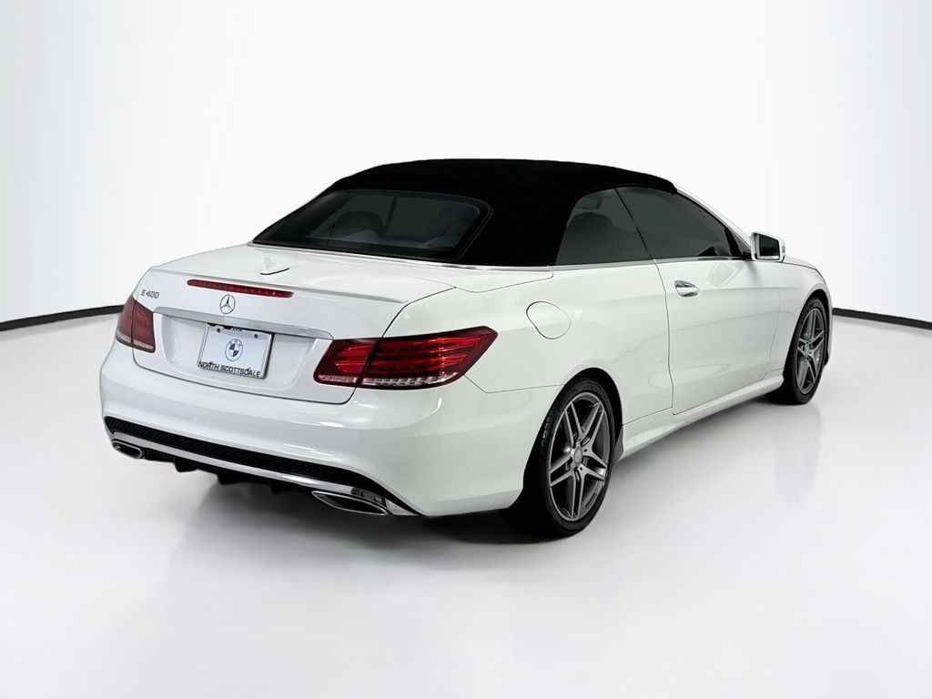 Thumbnail: 2016 Mercedes-Benz E-Class - 13