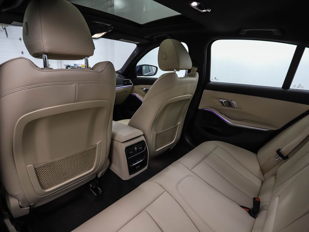 Thumbnail: 2021 BMW 3 Series - 21