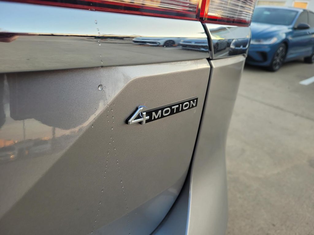 used 2025 Volkswagen Atlas car, priced at $39,980