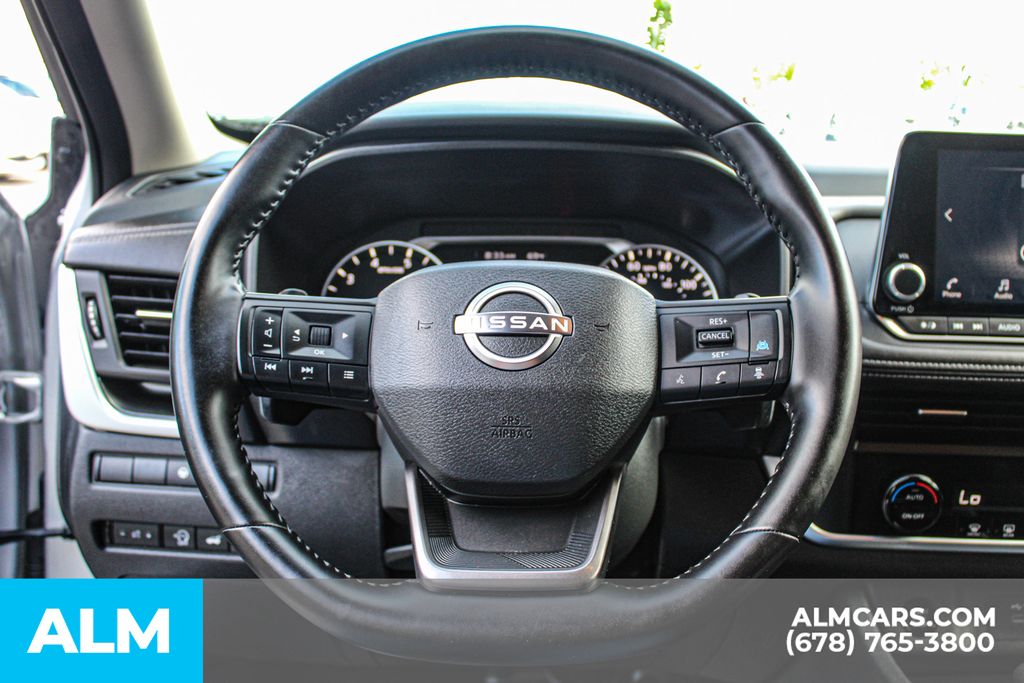 Used 2025 Silver Nissan SV image 23