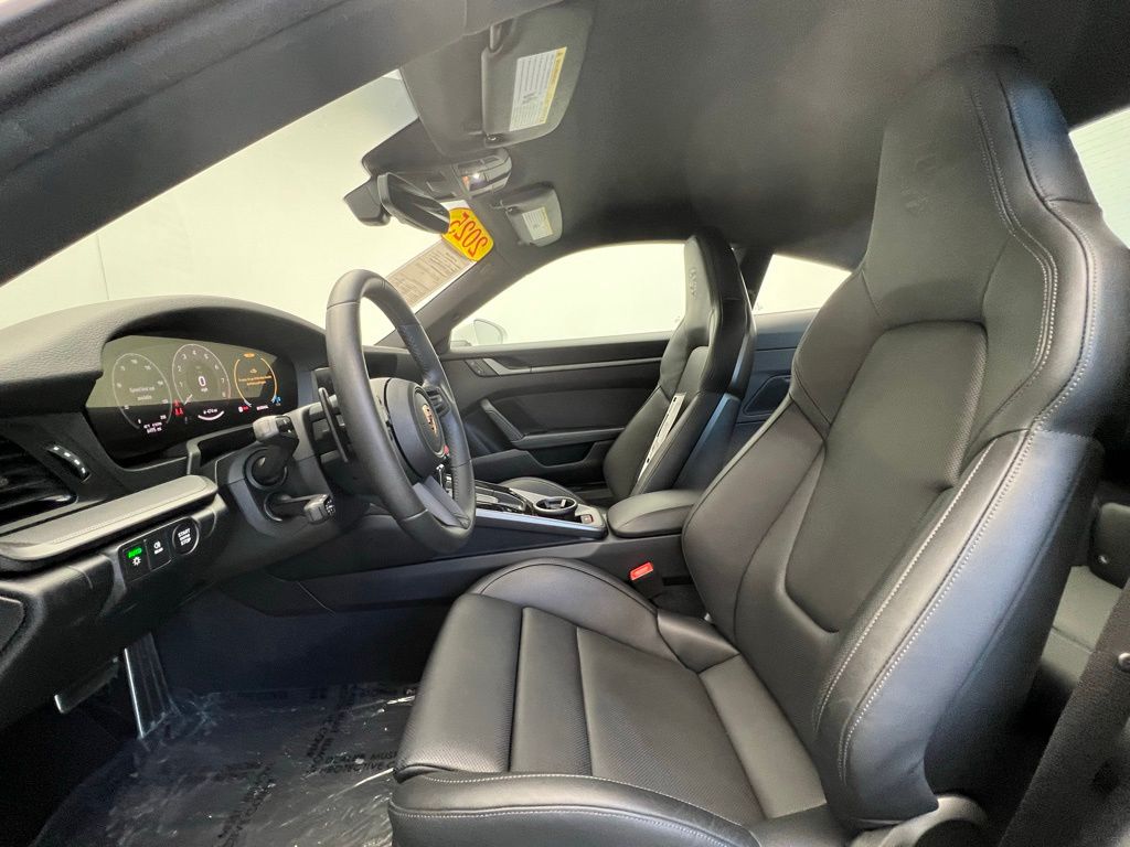 Thumbnail: 2025 Porsche 911 - 5