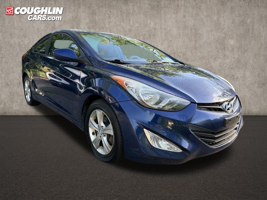 2013 Hyundai Elantra Coupe GS FWD
