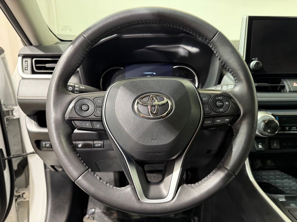 Thumbnail: 2024 Toyota RAV4 - 24
