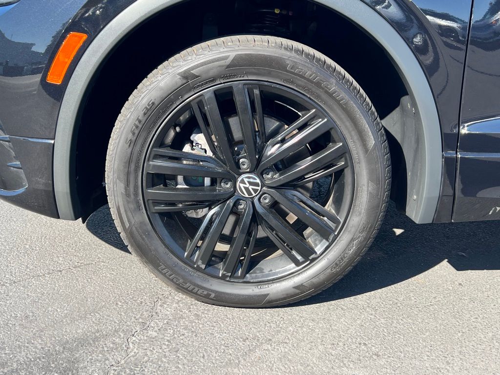 Thumbnail: 2022 Volkswagen Tiguan - 6