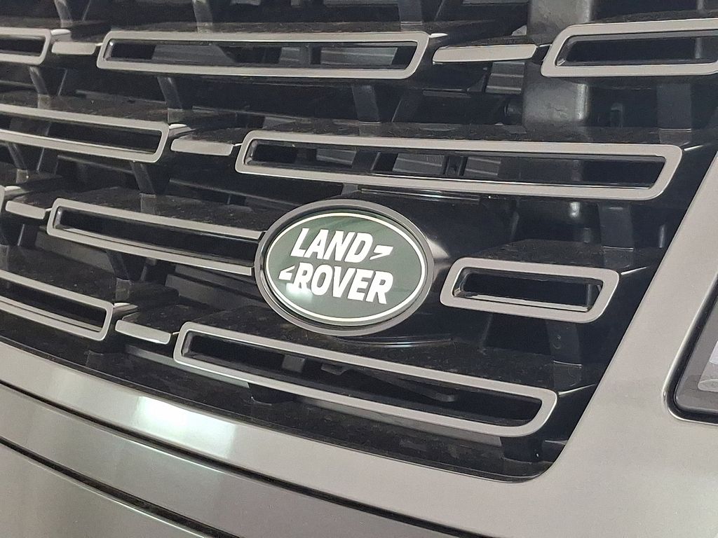 Thumbnail: 2026 Land Rover Range Rover - 23