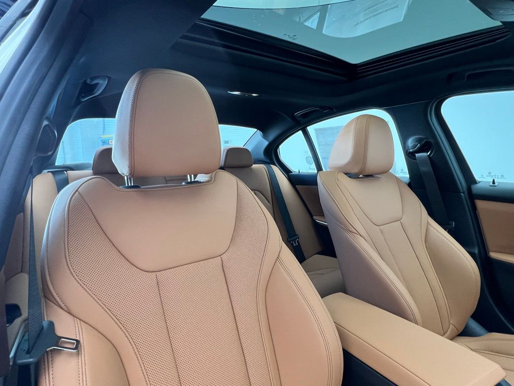 Thumbnail: 2026 BMW 3 Series - 7