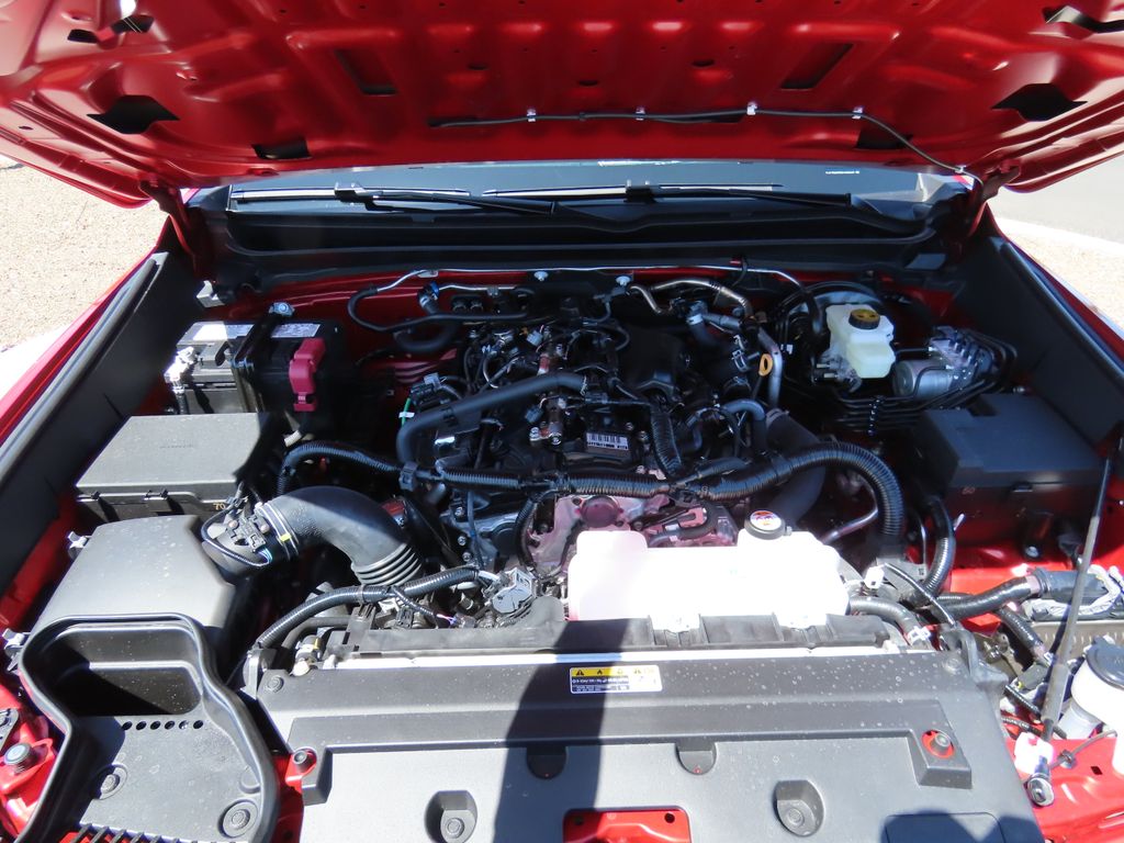 2025 Toyota Tacoma TRD Sport 28