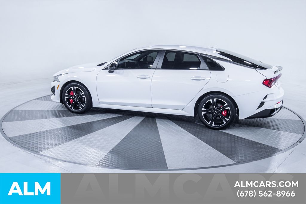 Used 2022 White Kia GT-Line image 5