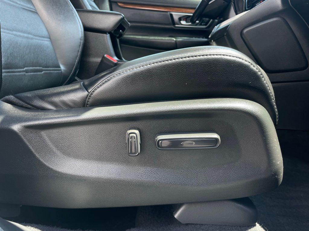 2022 Honda CR-V EX-L 30