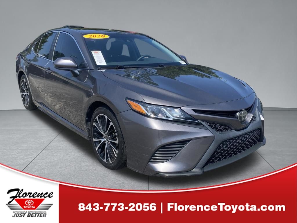 2020 Toyota Camry SE FWD
