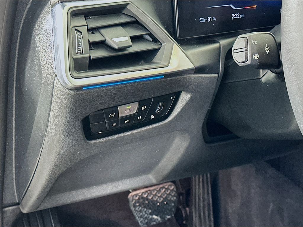 Thumbnail: 2023 BMW i4 - 10