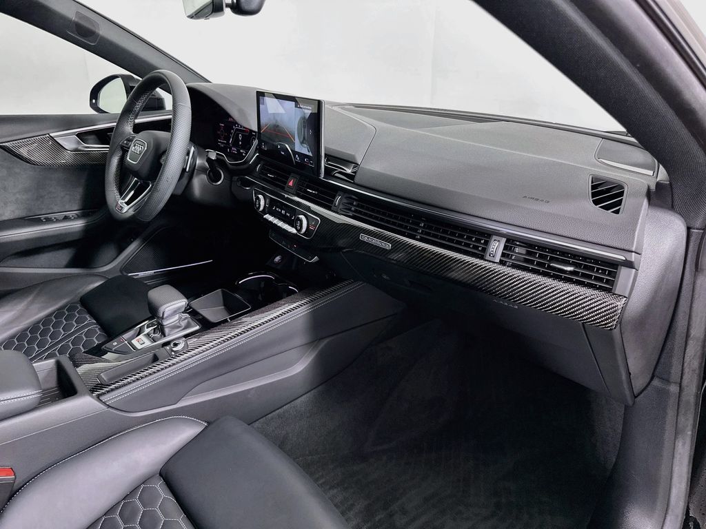 Thumbnail: 2023 Audi RS 5 - 30