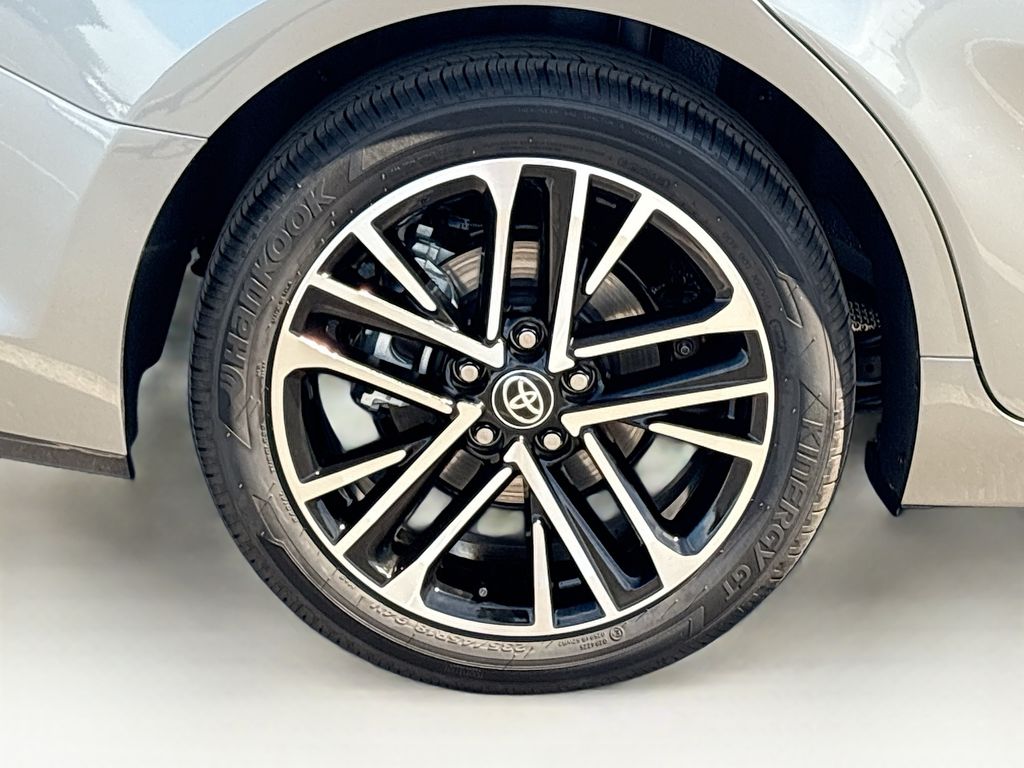 Thumbnail: 2026 Toyota Camry - 32