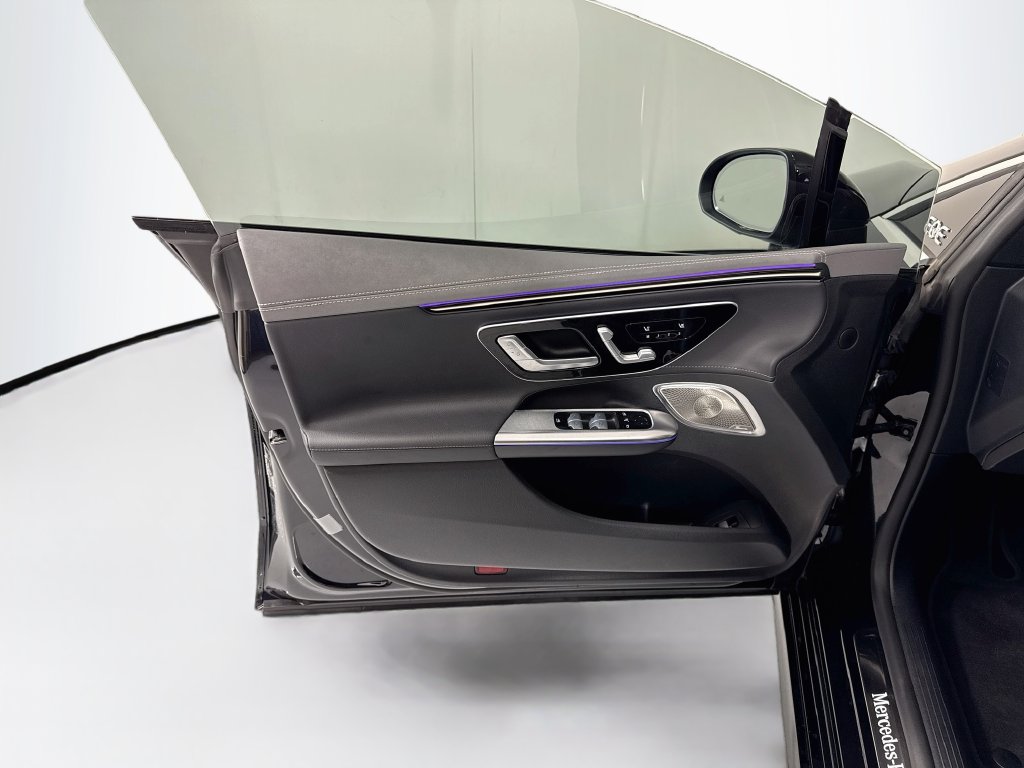 Thumbnail: 2024 Mercedes-Benz EQE - 24